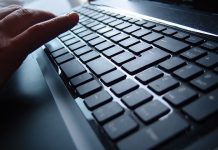 Cuáles son las 5 formas de violencia digital más comunes (y cómo protegerse).